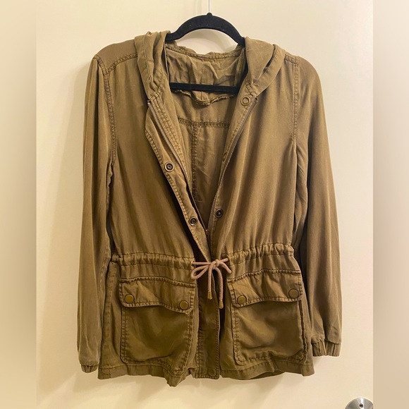Lightweight Olive Utility Jacket - Picture 3 of 3